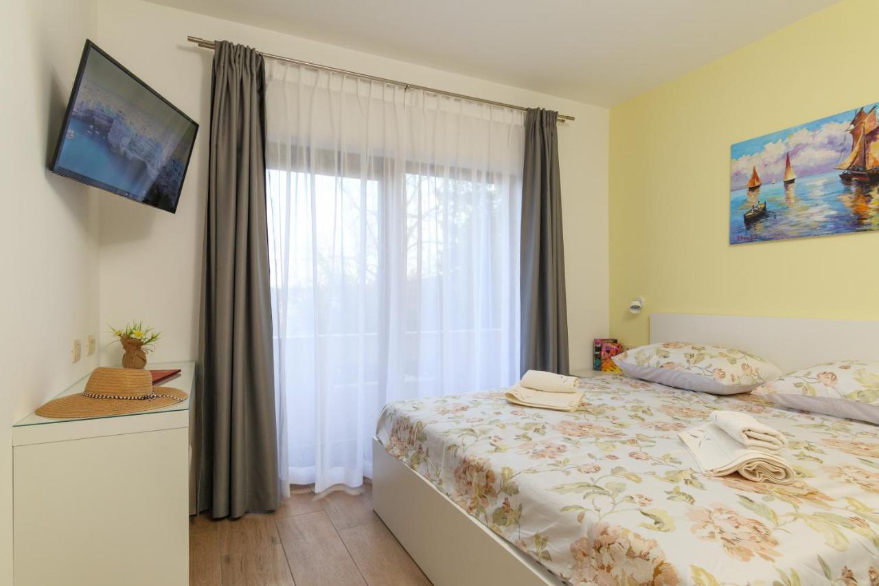 Apartmani Ravan Cernik  ภายนอก รูปภาพ